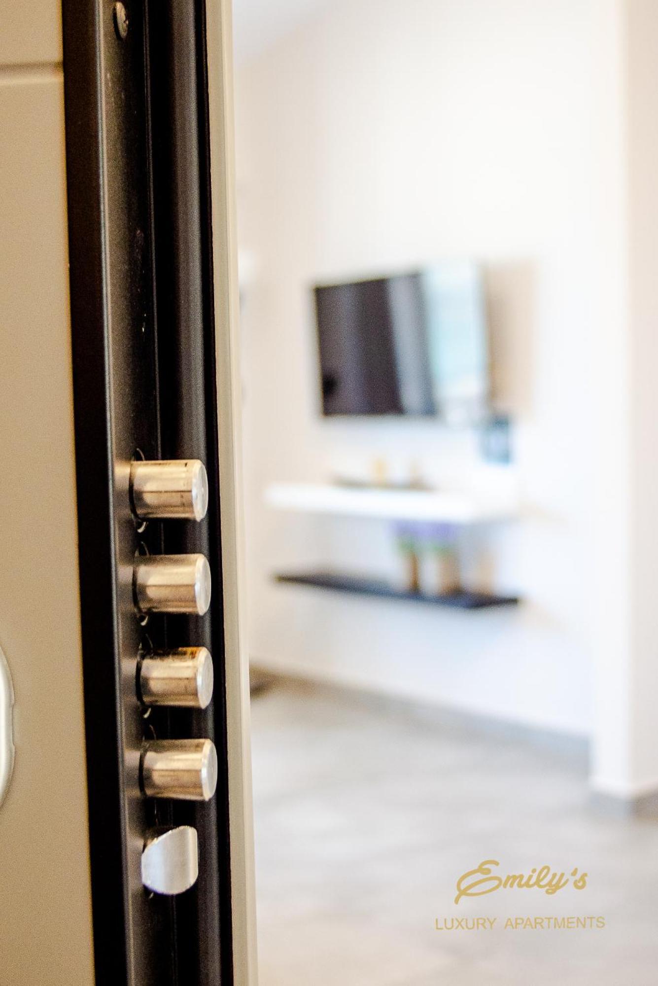Emily'S Luxury Apartments Argostoli  Exterior foto