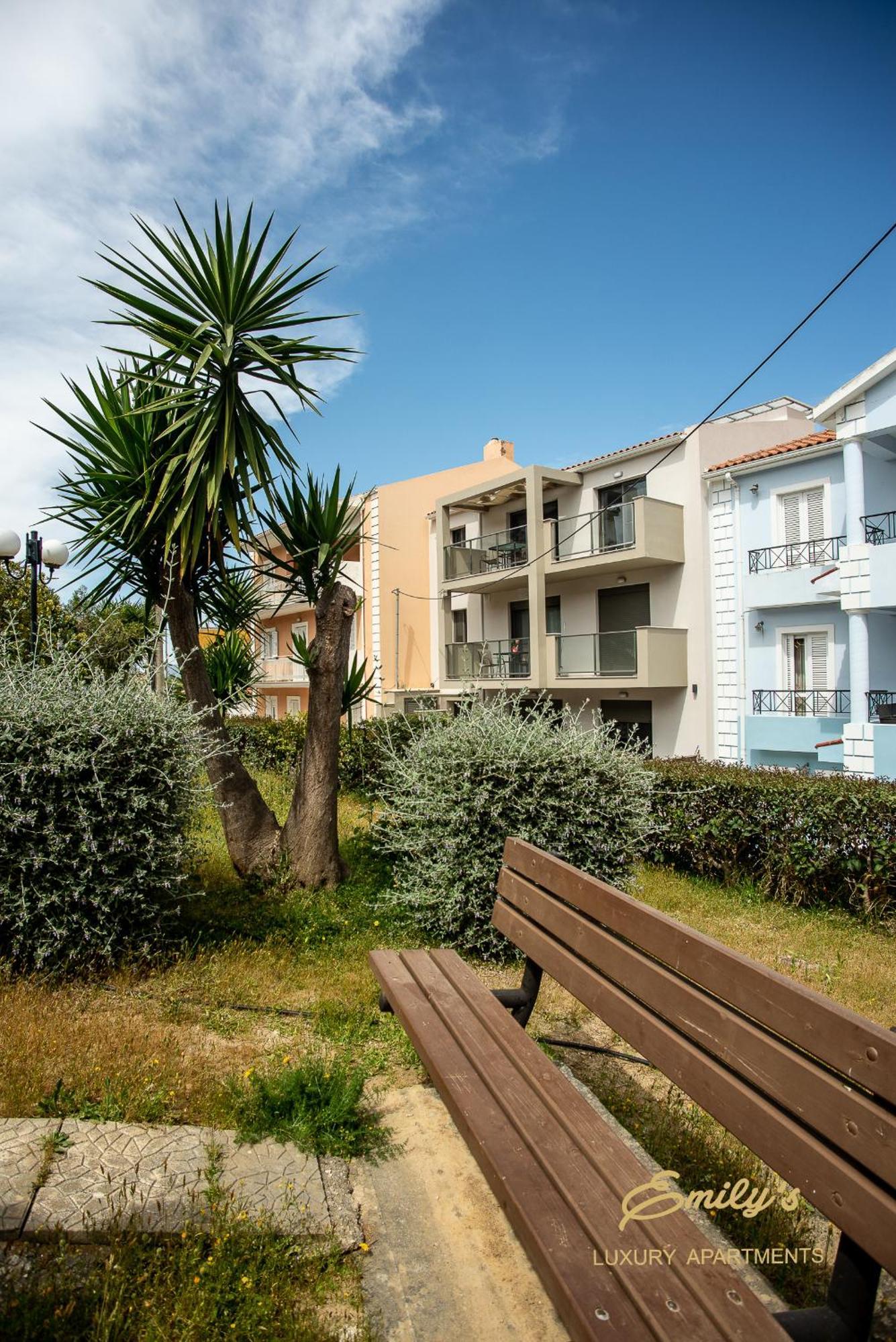 Emily'S Luxury Apartments Argostoli  Exterior foto