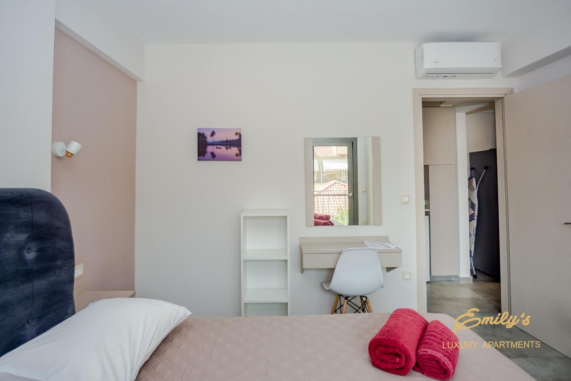 Emily'S Luxury Apartments Argostoli  Exterior foto